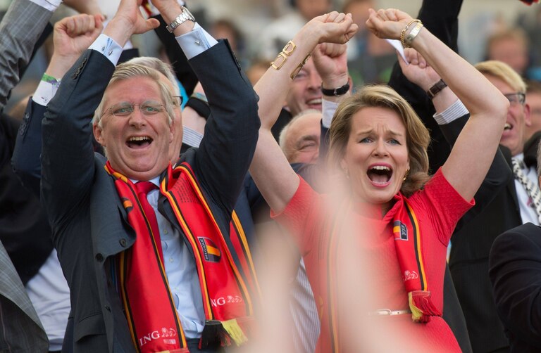 Un Roi, un pays - Een koning, een land - One king, one country